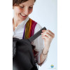 Capa de Babywearing Impermeável com forro polar Little Frog - Preta